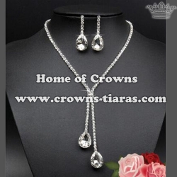 Wholesale Unique Rhinestone Necklace Set With Diamond Pendant