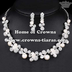 Fashion Pearl Necklace Earrings Set