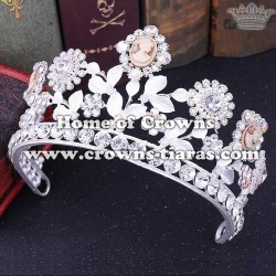 Gorgeous Queen Crowns With Big Round Diamonds